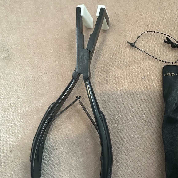 Bellami Tape In Pliers - Picture 1 of 2